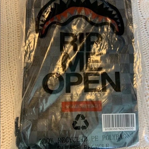 NWT Spray Ground Clutch - Picture 4 of 6